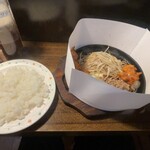 牛焼ジョニー - 牛焼きカラアゲセット（並）