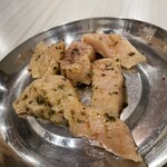 ホルモンやきにく 市樂 - 