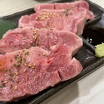 ホルモンやきにく 市樂 - 