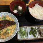 呑み処鰻家 - うなたま定食