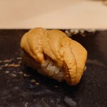 くろ﨑 - 北九州藍島の赤雲丹