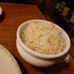 ビストロ ラグリ - フリカッセにバターライスが付き、また美味しい