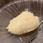 鉄板焼きINAGAKI亭 - デザートのアイスクリーム