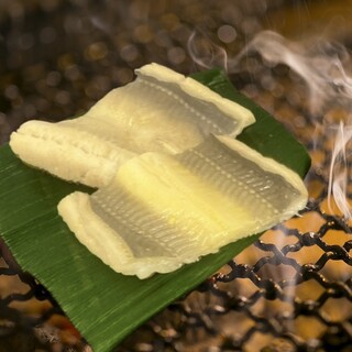 当店名物の穴子の握り