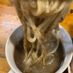 極汁美麺 umami - 麺リフト