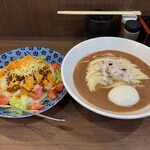 ヌードル＆スパイスカレー 今日の1番 - 