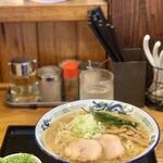 中華蕎麦 春馬 - 朝ラー(醤油)780円に九条ねぎトッピング150円