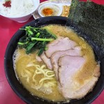 ラーメン 杉田家 千葉祐光店 - 