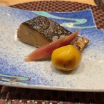 梅田 鮨 個室 みや川 - サワラの幽庵焼き