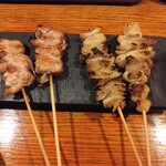 松山炭火焼鳥 鶏じ - せせり＆かわ