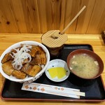 ぶた丼のとん田 - 