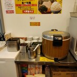 横浜家系ラーメン 大輝家 - 税込み１００円食べ放題ライスバー