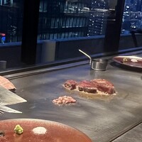 ニュー松坂 梅田32番街店 - 