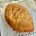 しあわせの葉っぱベーカリー - カレーパン