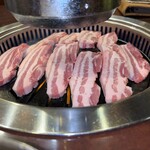 チョンソル - かなり分厚い豚バラ肉！約150g×10個！