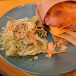 sund - 「ガーリックシュリンプパニーノ」