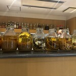 中国薬膳料理 星福 - 薬膳酒ズラリ