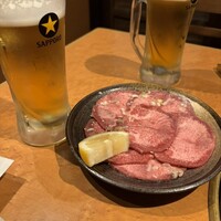 ホルモン焼肉 富や 栄店 - 