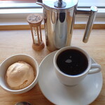 トーコーキッチン - 土曜日のアイス キャラメル、ホットコーヒー