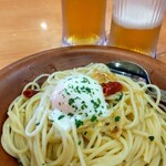 サイゼリヤ - 《半熟卵のペペロンチーノ》税込￥350❣