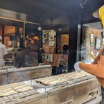 駿河屋 - 備長炭で焼く