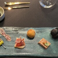 MAISON 8 restaurant - 