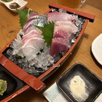 居魚屋 網元 別邸 - 