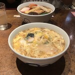 飛うめ - とじそば 760円