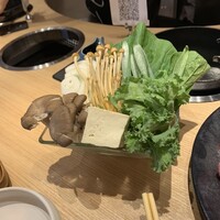 すき焼 しゃぶしゃぶつかだ KITTE大阪店 - 