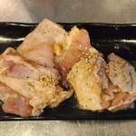 焼肉ホルモン えびす亭 - 国産鶏もも