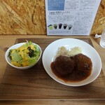 Caprice - ハンバーグダブル(1400円)