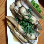 鳥ふみ - マテ貝！　バター焼きだったかな？