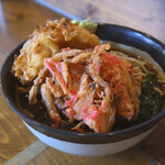 伊藤松吉商店 - かき揚げそば(冷)＠税込460円＋紅生姜天@税込130円