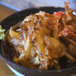 伊藤松吉商店 - かき揚げそば(冷)＠税込460円＋紅生姜天@税込130円