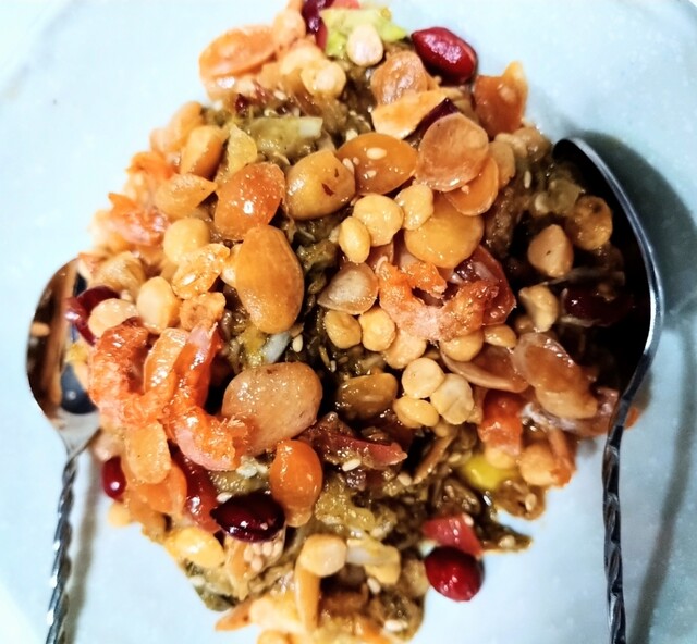 Su Myanmar Foods & Karaoke