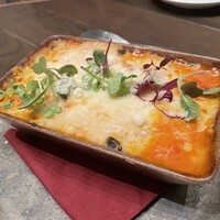 梅田 ワーフ - サーモンと帆立のグラタン