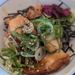 なか卯 - とろたま炙り鶏丼（小）