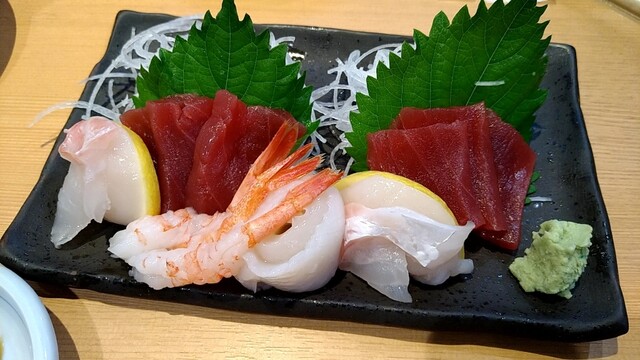 廻る 鼓響 吉田店 (まわる こきょう) - 北吉田/回転寿司 | 食べログ