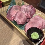 焼肉一心たん助 - 
