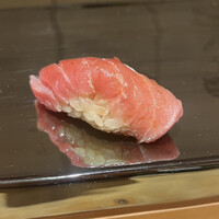 鮨割烹 流 - 中トロの握り