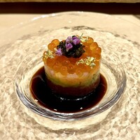 鮨 四心 - 本鮪とアボカド、甘エビのタルタル