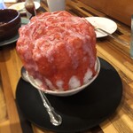 ブルーリバーカフェ - いちごミルク氷