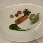 ヴェル・ボワ - タスマニアサーモンのマリネとコンフィ