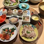 農絆卓恵 地産美食の小皿料理 - 