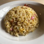 自由軒 - チャーも美味い