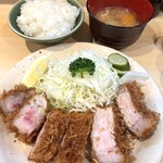 ロースかつ定食1500円