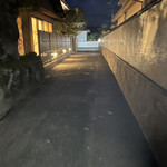 料亭 やまさ旅館 - 昼間とまた景色が違う