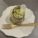 アテスウェイ - ⑤ショコラ　ピスターシュ（777円）