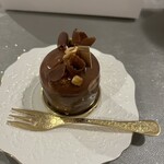 アテスウェイ - ③ショコラ　ノワゼット（777円）