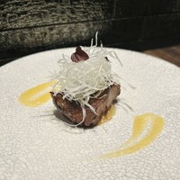 VinIX - タン
                      ･自家熟成厚切りタンとレモンコンフィ